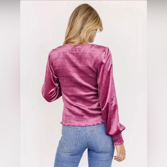 Velvet V-Neck Blouse w/ Peasant Sleeves-Size:Medium - Picture 2 of 11